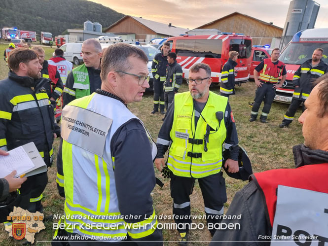 20231007_Großbrand in Heizungsanlage von Hühnerstall in Schwarzensee/Neuhaus Foto: Stefan Schneider BFK Baden 20231007_Großbrand in Heizungsanlage von Hühnerstall in Schwarzensee/Neuhaus Foto: Stefan Schneider BFK Baden