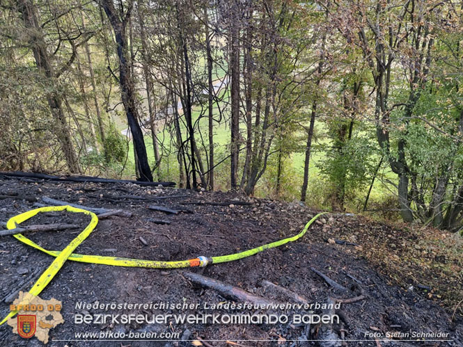 20231007_Großbrand in Heizungsanlage von Hühnerstall in Schwarzensee/Neuhaus Foto: Stefan Schneider BFK Baden 20231007_Großbrand in Heizungsanlage von Hühnerstall in Schwarzensee/Neuhaus Foto: Stefan Schneider BFK Baden