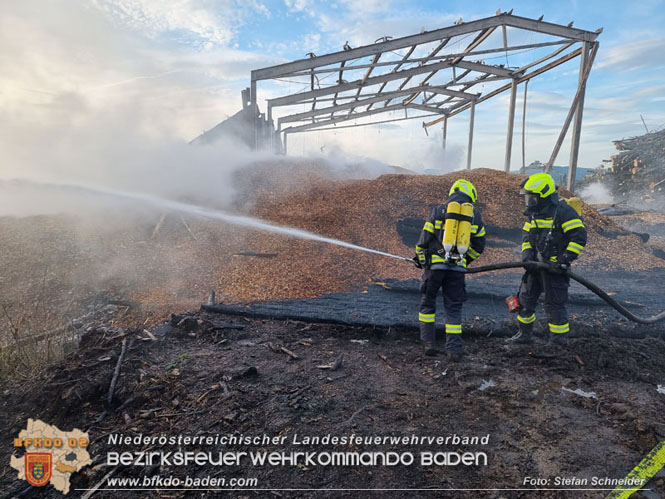 20231007_Großbrand in Heizungsanlage von Hühnerstall in Schwarzensee/Neuhaus Foto: Stefan Schneider BFK Baden 20231007_Großbrand in Heizungsanlage von Hühnerstall in Schwarzensee/Neuhaus Foto: Stefan Schneider BFK Baden