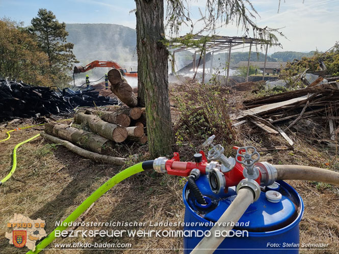 20231007_Großbrand in Heizungsanlage von Hühnerstall in Schwarzensee/Neuhaus Foto: Stefan Schneider BFK Baden 20231007_Großbrand in Heizungsanlage von Hühnerstall in Schwarzensee/Neuhaus Foto: Stefan Schneider BFK Baden