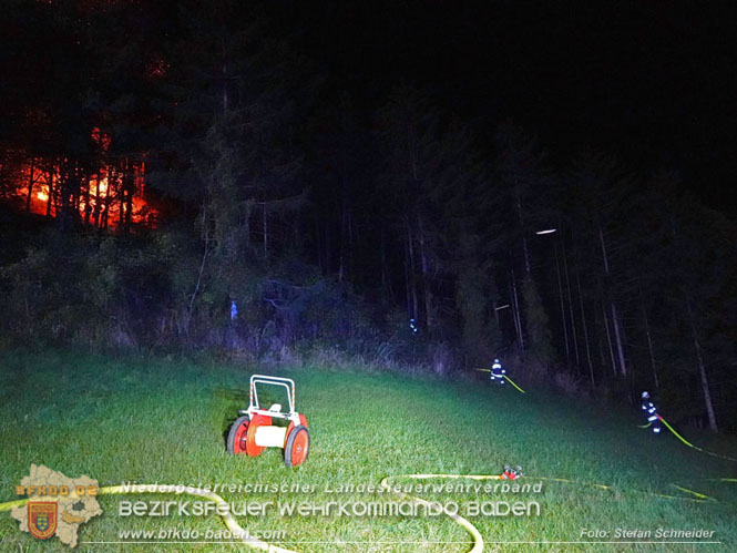 20231007_Großbrand in Heizungsanlage von Hühnerstall in Schwarzensee/Neuhaus Foto: Stefan Schneider BFK Baden 20231007_Großbrand in Heizungsanlage von Hühnerstall in Schwarzensee/Neuhaus Foto: Stefan Schneider BFK Baden