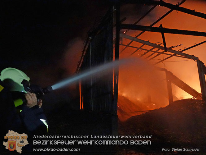 20231007_Großbrand in Heizungsanlage von Hühnerstall in Schwarzensee/Neuhaus Foto: Stefan Schneider BFK Baden 20231007_Großbrand in Heizungsanlage von Hühnerstall in Schwarzensee/Neuhaus Foto: Stefan Schneider BFK Baden