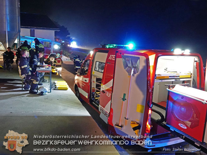 20231007_Großbrand in Heizungsanlage von Hühnerstall in Schwarzensee/Neuhaus Foto: Stefan Schneider BFK Baden 20231007_Großbrand in Heizungsanlage von Hühnerstall in Schwarzensee/Neuhaus Foto: Stefan Schneider BFK Baden