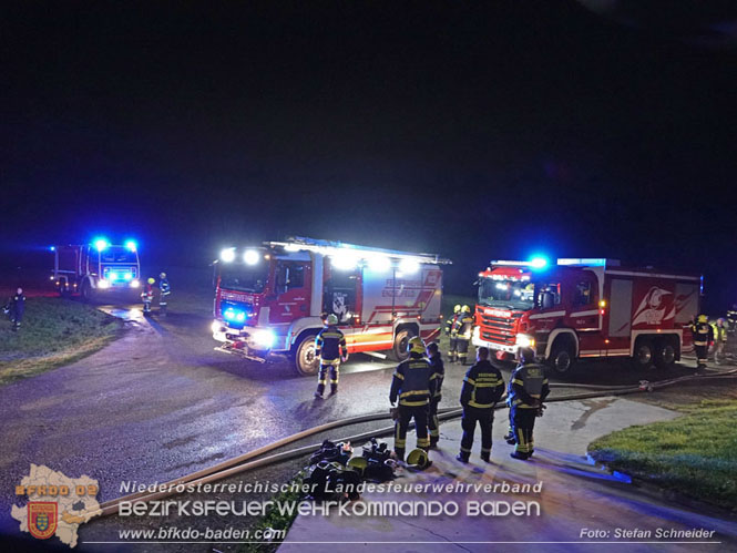 20231007_Großbrand in Heizungsanlage von Hühnerstall in Schwarzensee/Neuhaus Foto: Stefan Schneider BFK Baden 20231007_Großbrand in Heizungsanlage von Hühnerstall in Schwarzensee/Neuhaus Foto: Stefan Schneider BFK Baden