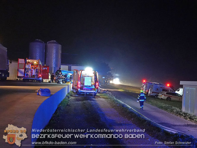 20231007_Großbrand in Heizungsanlage von Hühnerstall in Schwarzensee/Neuhaus Foto: Stefan Schneider BFK Baden 20231007_Großbrand in Heizungsanlage von Hühnerstall in Schwarzensee/Neuhaus Foto: Stefan Schneider BFK Baden