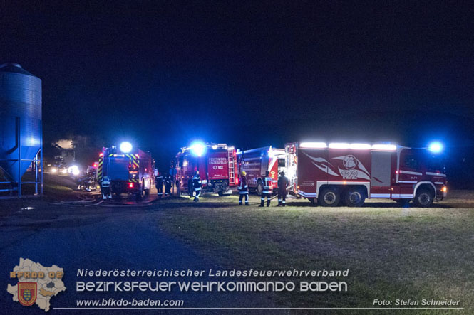 20231007_Großbrand in Heizungsanlage von Hühnerstall in Schwarzensee/Neuhaus Foto: Stefan Schneider BFK Baden 20231007_Großbrand in Heizungsanlage von Hühnerstall in Schwarzensee/Neuhaus Foto: Stefan Schneider BFK Baden