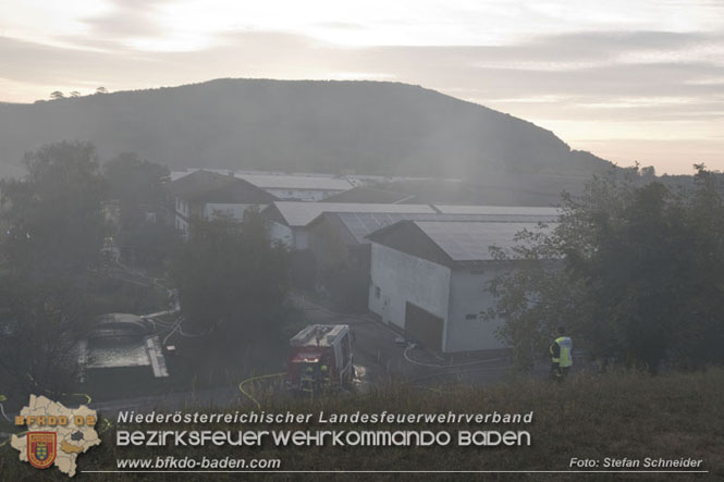20231007_Großbrand in Heizungsanlage von Hühnerstall in Schwarzensee/Neuhaus Foto: Stefan Schneider BFK Baden 20231007_Großbrand in Heizungsanlage von Hühnerstall in Schwarzensee/Neuhaus Foto: Stefan Schneider BFK Baden