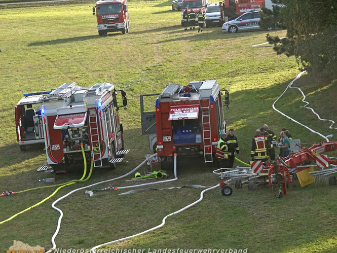 20231007_Großbrand in Heizungsanlage von Hühnerstall in Schwarzensee/Neuhaus Foto: Stefan Schneider BFK Baden 20231007_Großbrand in Heizungsanlage von Hühnerstall in Schwarzensee/Neuhaus Foto: Stefan Schneider BFK Baden