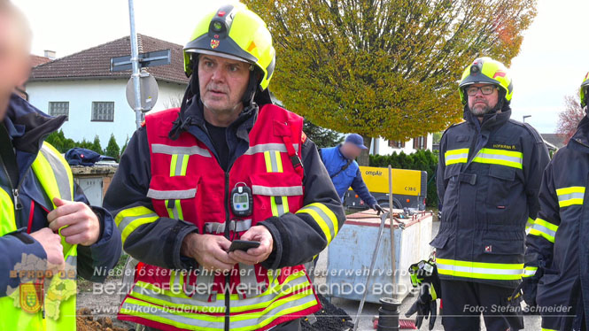 20231121 Erdgasleitung bei Tiefbauarbeiten in Tattendorf beschädigt Foto: Stefan Schneider BFKDO BADEN 20231121 Erdgasleitung bei Tiefbauarbeiten in Tattendorf beschädigt Foto: Stefan Schneider BFKDO BADEN