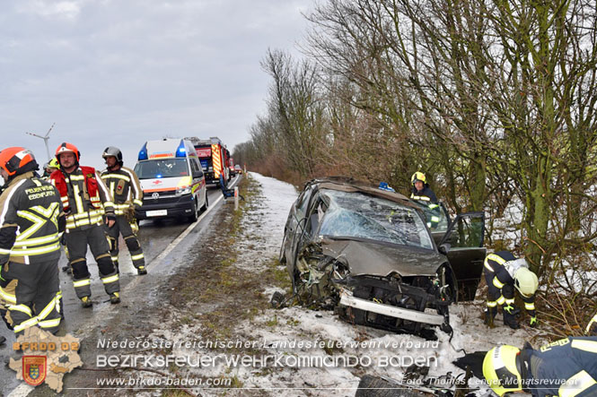 20231210 Bezirksübergreifende Menschenrettung nach Verkehrsunfall aug der B60 zwischen Pottendorf (BN) und Ebenfurth (WN) 20231210 Bezirksübergreifende Menschenrettung nach Verkehrsunfall aug der B60 zwischen Pottendorf (BN) und Ebenfurth (WN)