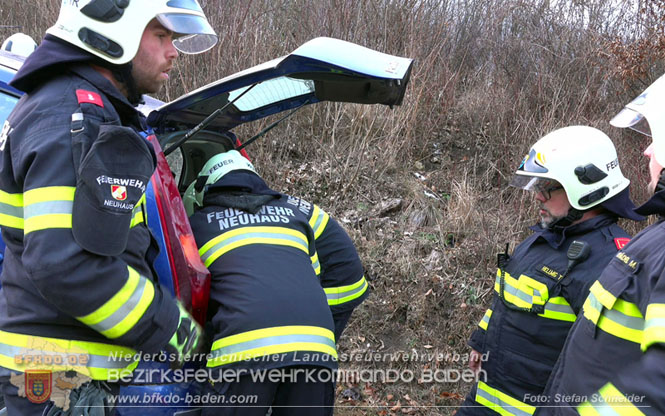20240117 Herausfordernde Personenrettung nach Verkehrsunfall auf der L4004  Foto: Stefan Schneider BFKDO BADEN