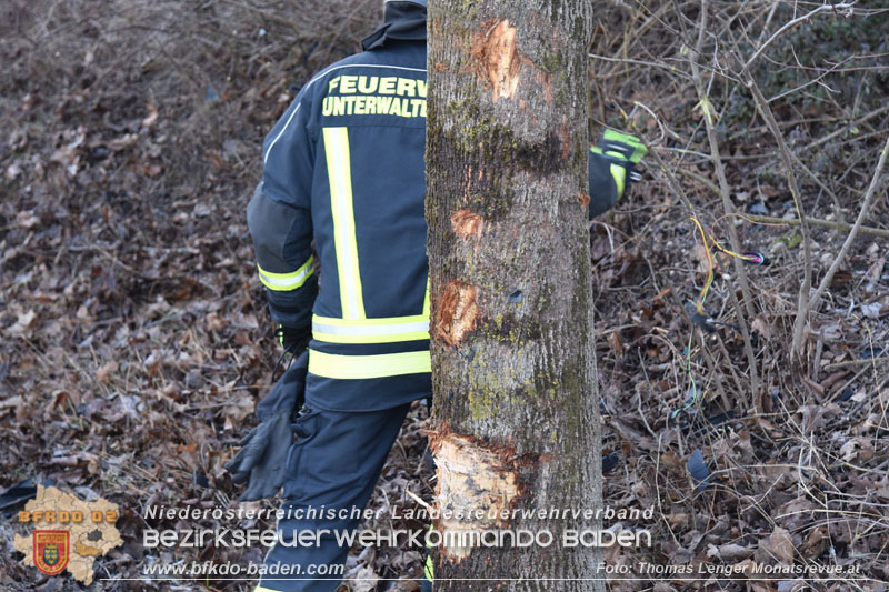 20240130 Fahrzeugüberschlag auf der B60 Unterwaltersdorf - Reisenberg Foto: Thomas Lenger Monatsrevue.at 20240130 Fahrzeugüberschlag auf der B60 Unterwaltersdorf - Reisenberg Foto: Thomas Lenger Monatsrevue.at