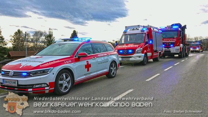 20240208 Sattelzug kollidiert mit Aspangbahn bei Traiskirchen Foto: Stefan Schneider BFKDO BADEN 20240208 Sattelzug kollidiert mit Aspangbahn bei Traiskirchen Foto: Stefan Schneider BFKDO BADEN