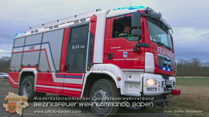 20240208 Sattelzug kollidiert mit Aspangbahn bei Traiskirchen Foto: Stefan Schneider BFKDO BADEN 20240208 Sattelzug kollidiert mit Aspangbahn bei Traiskirchen Foto: Stefan Schneider BFKDO BADEN