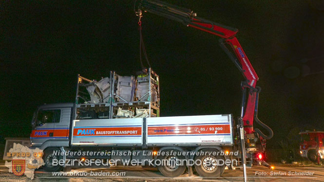 20240208 Sattelzug kollidiert mit Aspangbahn bei Traiskirchen Foto: Stefan Schneider BFKDO BADEN 20240208 Sattelzug kollidiert mit Aspangbahn bei Traiskirchen Foto: Stefan Schneider BFKDO BADEN