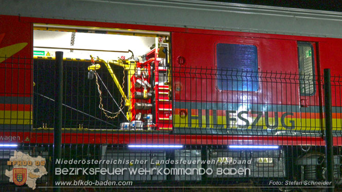 20240208 Sattelzug kollidiert mit Aspangbahn bei Traiskirchen Foto: Stefan Schneider BFKDO BADEN 20240208 Sattelzug kollidiert mit Aspangbahn bei Traiskirchen Foto: Stefan Schneider BFKDO BADEN