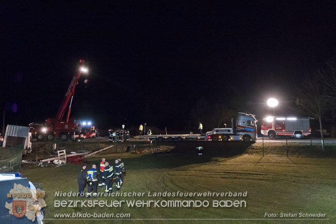 20240208 Sattelzug kollidiert mit Aspangbahn bei Traiskirchen Foto: Stefan Schneider BFKDO BADEN 20240208 Sattelzug kollidiert mit Aspangbahn bei Traiskirchen Foto: Stefan Schneider BFKDO BADEN