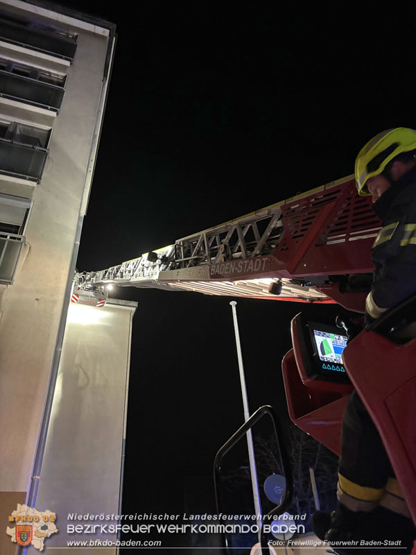 20240210 20240210 Zweimal Türöffnung nach Unfall in Wohnung in Baden bei selber Adresse Foto: Freiwillige Feuerwehr Baden-Stadt 20240210 20240210 Zweimal Türöffnung nach Unfall in Wohnung in Baden bei selber Adresse Foto: Freiwillige Feuerwehr Baden-Stadt