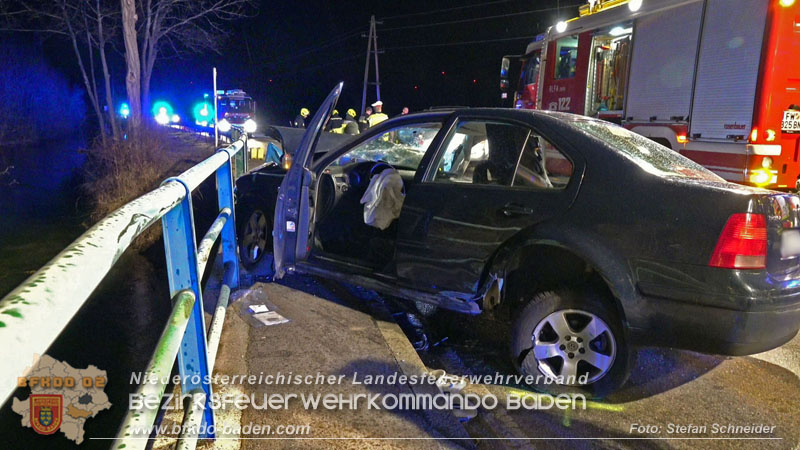 20240210 Menschenrettung nach Verkehrsunfall bei Pottendorf Foto: Stefan Schneider BFKDO BADEN 20240210 Menschenrettung nach Verkehrsunfall bei Pottendorf Foto: Stefan Schneider BFKDO BADEN