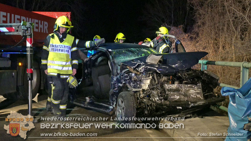 20240210 Menschenrettung nach Verkehrsunfall bei Pottendorf Foto: Stefan Schneider BFKDO BADEN 20240210 Menschenrettung nach Verkehrsunfall bei Pottendorf Foto: Stefan Schneider BFKDO BADEN