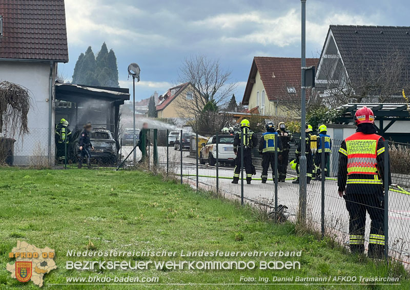20240310 Brand eines Carports und Elektrofahrzeug in Traiskirchen mit weiteren Herausforderungen  Foto: Daniel Bartmann AFKDO Traiskirchen
