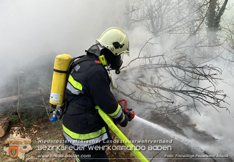 20240318 Brand auf einem Lagerplatz in Gutental  Foto: Freiwillige Feuerwehr Alland