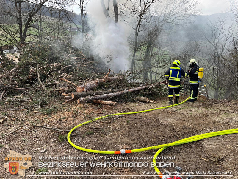 20240318 Brand auf einem Lagerplatz in Gutental  Foto: Freiwillige Feuerwehr Heiligenkreuz