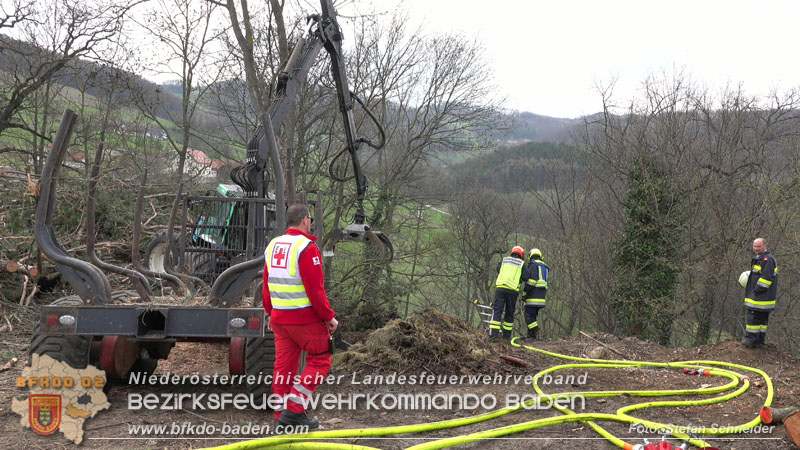 20240318 Brand auf einem Lagerplatz in Gutental Foto: Stefan Schneider BFKDO BADEN