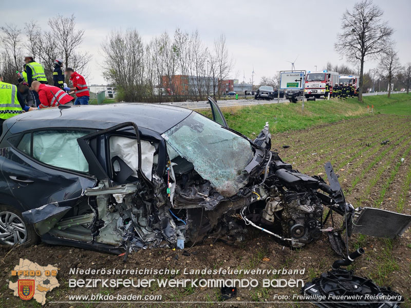 20240322 Schwerer Verkehrsunfall mit drei Verletzten auf B60 zwischen Reisenberg und Unterwaltersdorf Foto: Freiwillige Feuerwehr Reisenberg 20240322 Schwerer Verkehrsunfall mit drei Verletzten auf B60 zwischen Reisenberg und Unterwaltersdorf Foto: Freiwillige Feuerwehr Reisenberg