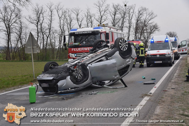 20240322 Schwerer Verkehrsunfall mit drei Verletzten auf B60 zwischen Reisenberg und Unterwaltersdorf Foto: Thomas Lenger Monatsrevue.at 20240322 Schwerer Verkehrsunfall mit drei Verletzten auf B60 zwischen Reisenberg und Unterwaltersdorf Foto: Thomas Lenger Monatsrevue.at