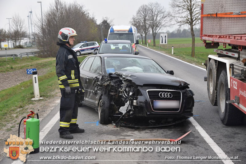 20240322 Schwerer Verkehrsunfall mit drei Verletzten auf B60 zwischen Reisenberg und Unterwaltersdorf Foto: Thomas Lenger Monatsrevue.at 20240322 Schwerer Verkehrsunfall mit drei Verletzten auf B60 zwischen Reisenberg und Unterwaltersdorf Foto: Thomas Lenger Monatsrevue.at