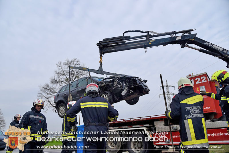 20240322 Schwerer Verkehrsunfall mit drei Verletzten auf B60 zwischen Reisenberg und Unterwaltersdorf Foto: Thomas Lenger Monatsrevue.at 20240322 Schwerer Verkehrsunfall mit drei Verletzten auf B60 zwischen Reisenberg und Unterwaltersdorf Foto: Thomas Lenger Monatsrevue.at