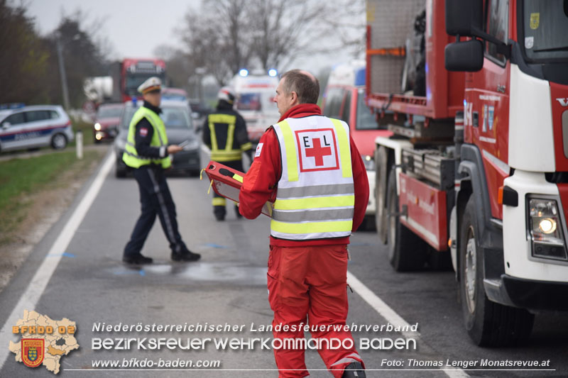 20240322 Schwerer Verkehrsunfall mit drei Verletzten auf B60 zwischen Reisenberg und Unterwaltersdorf Foto: Thomas Lenger Monatsrevue.at 20240322 Schwerer Verkehrsunfall mit drei Verletzten auf B60 zwischen Reisenberg und Unterwaltersdorf Foto: Thomas Lenger Monatsrevue.at
