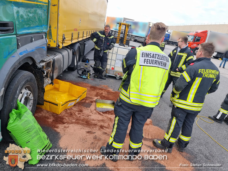 20240322 Dieselaustritt aus LKW auf Firmengelände Foto: Stefan Schneider BFKDO BADEN