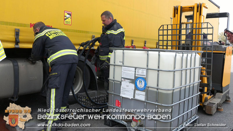 20240322 Dieselaustritt aus LKW auf Firmengelände Foto: Stefan Schneider BFKDO BADEN