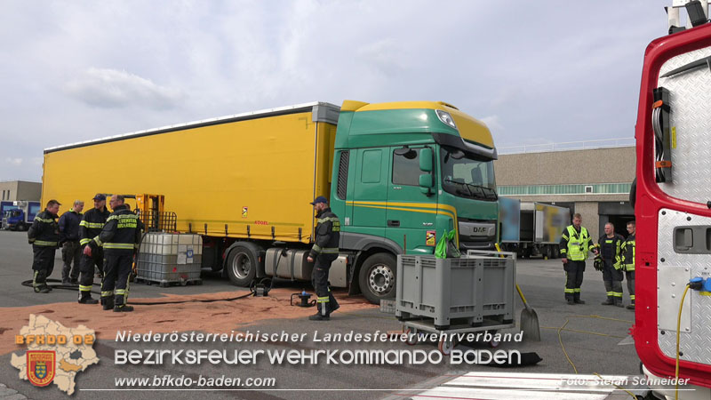 20240322 Dieselaustritt aus LKW auf Firmengelände Foto: Stefan Schneider BFKDO BADEN