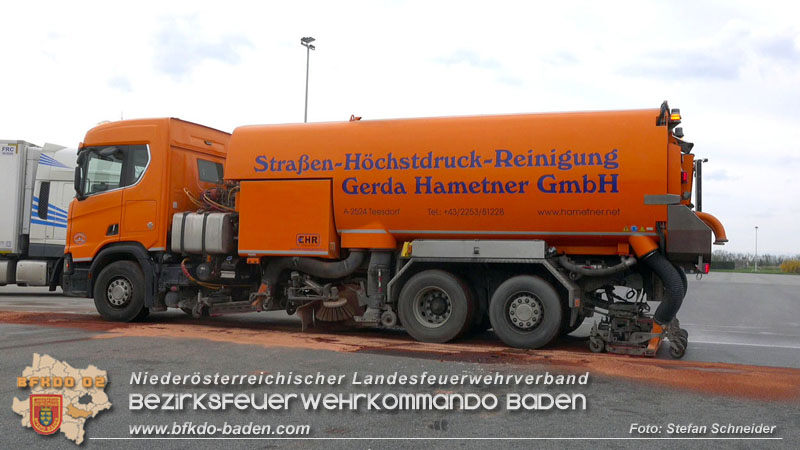 20240322 Dieselaustritt aus LKW auf Firmengelände Foto: Stefan Schneider BFKDO BADEN