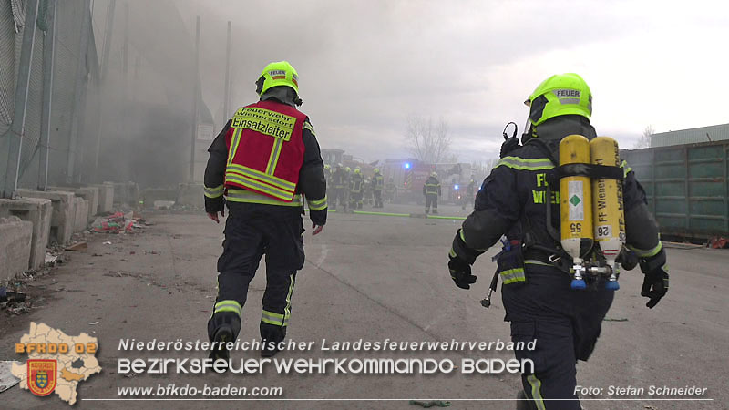 20240328 Brand bei einem Abfallwirtschaftsbetrieb Foto: Stefan Schneider BFKDO BADEN 20240328 Brand bei einem Abfallwirtschaftsbetrieb Foto: Stefan Schneider BFKDO BADEN