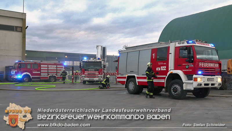 20240328 Brand bei einem Abfallwirtschaftsbetrieb Foto: Stefan Schneider BFKDO BADEN 20240328 Brand bei einem Abfallwirtschaftsbetrieb Foto: Stefan Schneider BFKDO BADEN