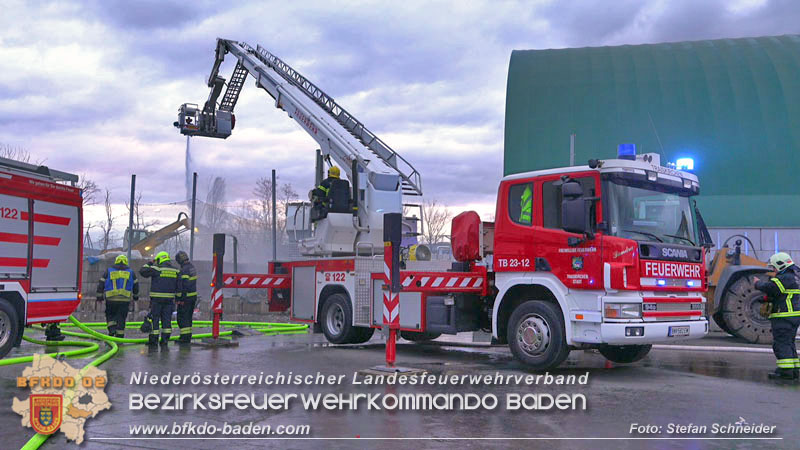20240328 Brand bei einem Abfallwirtschaftsbetrieb Foto: Stefan Schneider BFKDO BADEN 20240328 Brand bei einem Abfallwirtschaftsbetrieb Foto: Stefan Schneider BFKDO BADEN