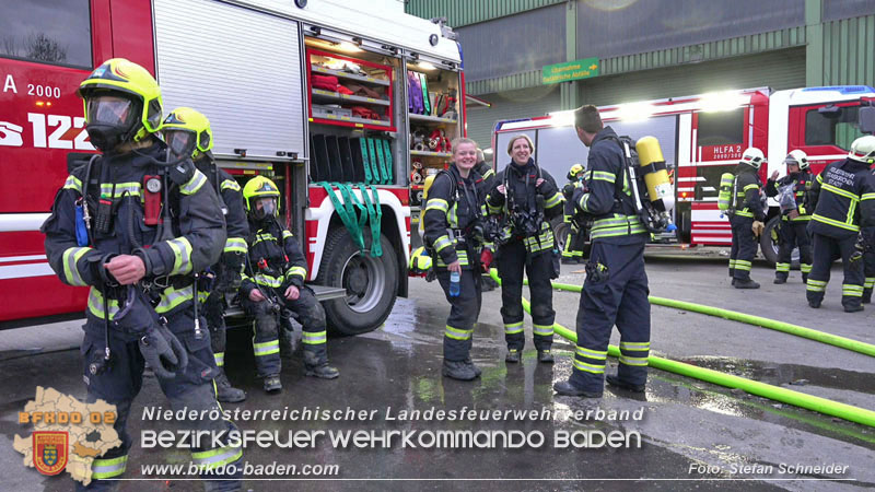 20240328 Brand bei einem Abfallwirtschaftsbetrieb Foto: Stefan Schneider BFKDO BADEN 20240328 Brand bei einem Abfallwirtschaftsbetrieb Foto: Stefan Schneider BFKDO BADEN