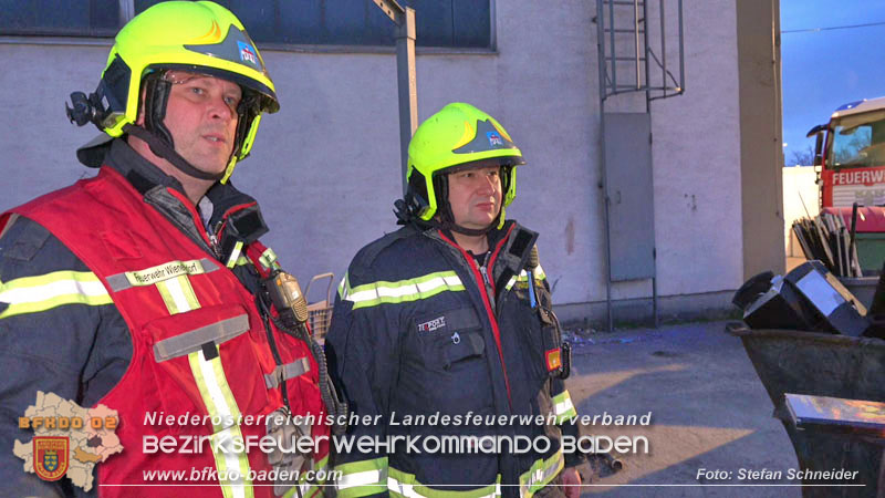 20240328 Brand bei einem Abfallwirtschaftsbetrieb Foto: Stefan Schneider BFKDO BADEN 20240328 Brand bei einem Abfallwirtschaftsbetrieb Foto: Stefan Schneider BFKDO BADEN