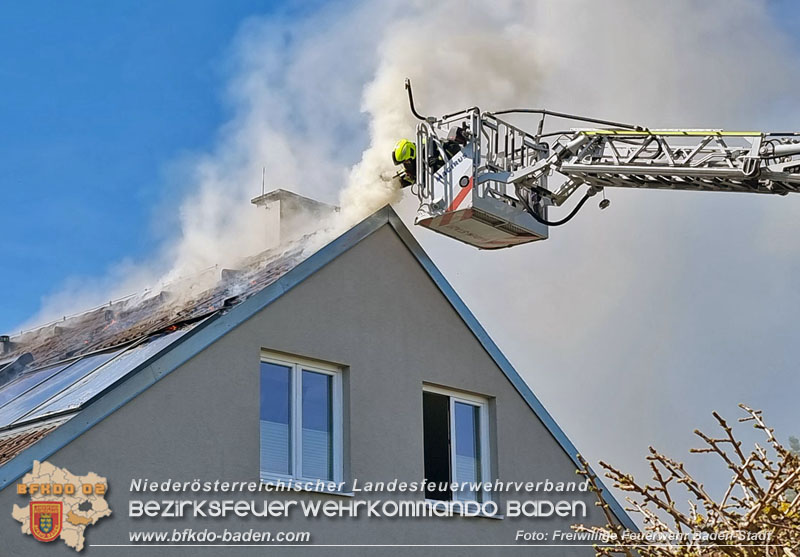 20240406_Dachstuhlbrand eines Einfamilienhauses in Siegenfeld  Foto: Freiwillige Feuerwehr Baden-Stadt