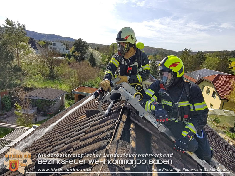 20240406_Dachstuhlbrand eines Einfamilienhauses in Siegenfeld  Foto: Freiwillige Feuerwehr Baden-Stadt