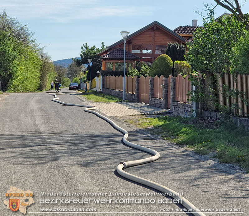 20240406_Dachstuhlbrand eines Einfamilienhauses in Siegenfeld  Foto: Freiwillige Feuerwehr Baden-Stadt