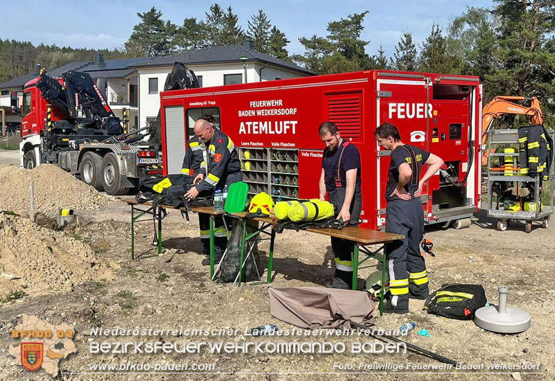 20240406_Dachstuhlbrand eines Einfamilienhauses in Siegenfeld  Foto: Freiwillige Feuerwehr Baden Weikersdorf