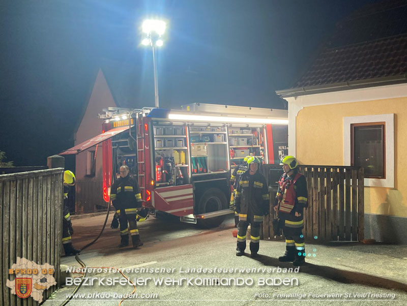 20240409_Brand im Ortsgebiet St.Veit/Triesting  Foto: Freiwillige Feuerwehr St.Veit a.d.Triesting