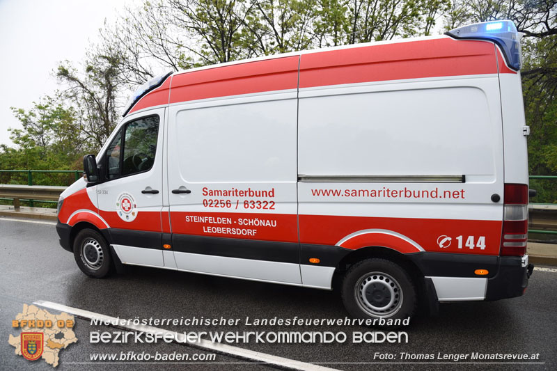 20240423_Pkw prallt gegen Lkw - Personenrettung auf der L157 Foto: Thomas Lenger Monatsrevue.at 20240423_Pkw prallt gegen Lkw - Personenrettung auf der L157 Foto: Thomas Lenger Monatsrevue.at