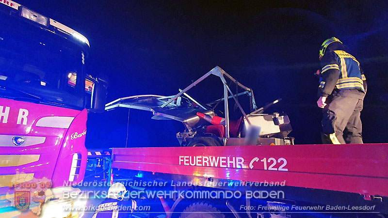 20240424_Erneut prallt ein Pkw auf A2 in ein Baustellenfahrzeug Foto: Stefan Wagner / Freiwillige Feierwehr Baden-Leesdorf 20240424_Erneut prallt ein Pkw auf A2 in ein Baustellenfahrzeug Foto: Stefan Wagner / Freiwillige Feierwehr Baden-Leesdorf