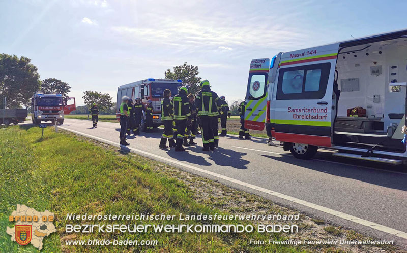 20240430 Verkehrsunfall auf der LB60 zwischen Unterwaltersdorf und Reisenberg  Foto: Freiwillige Feuerwehr Unterwaltersdorf